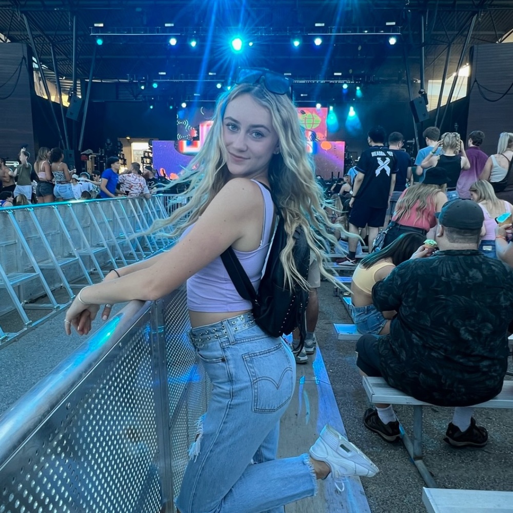 Meet your Posher, Sierra